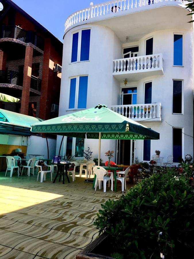 Emiliya Guest House กากรา ภายนอก รูปภาพ